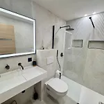 Elegant 2 Centre Proche Des Plages Apartment *